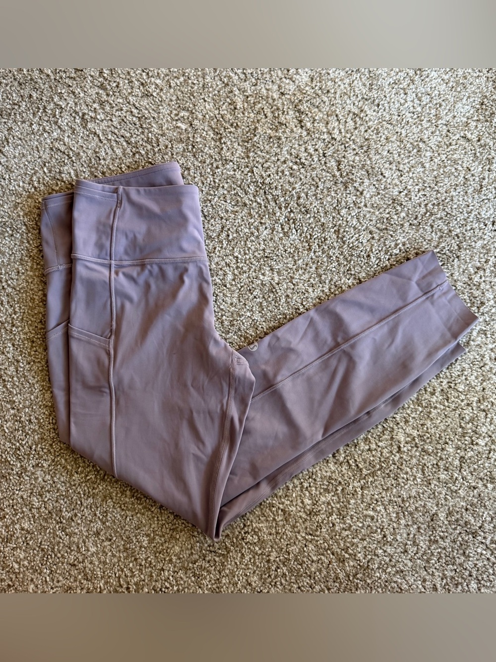 LULULEMON ALIGN 25” PANT SIZE 8